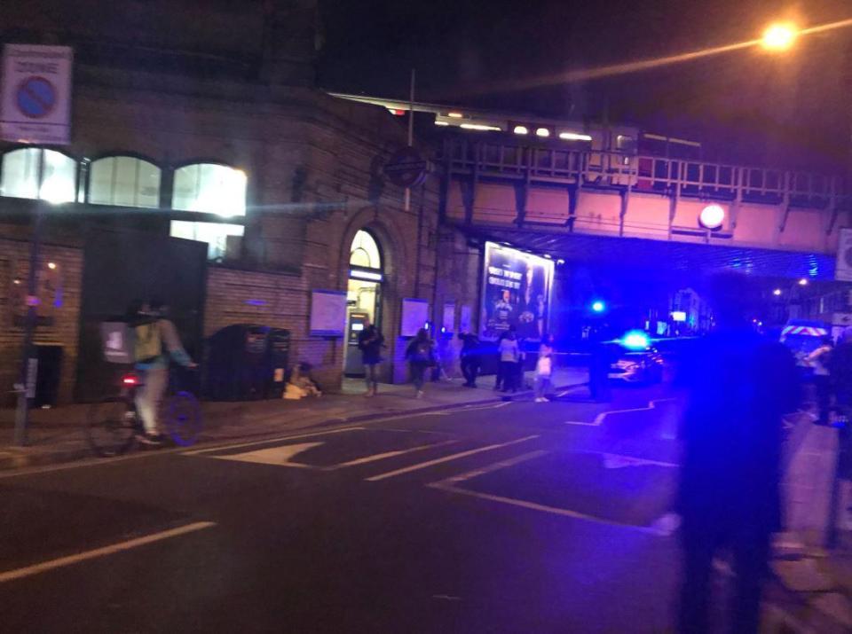 «Συναγερμός» στο Λονδίνο - Επίθεση με μαχαίρι με νεκρό και δύο τραυματίες (ΦΩΤΟ)