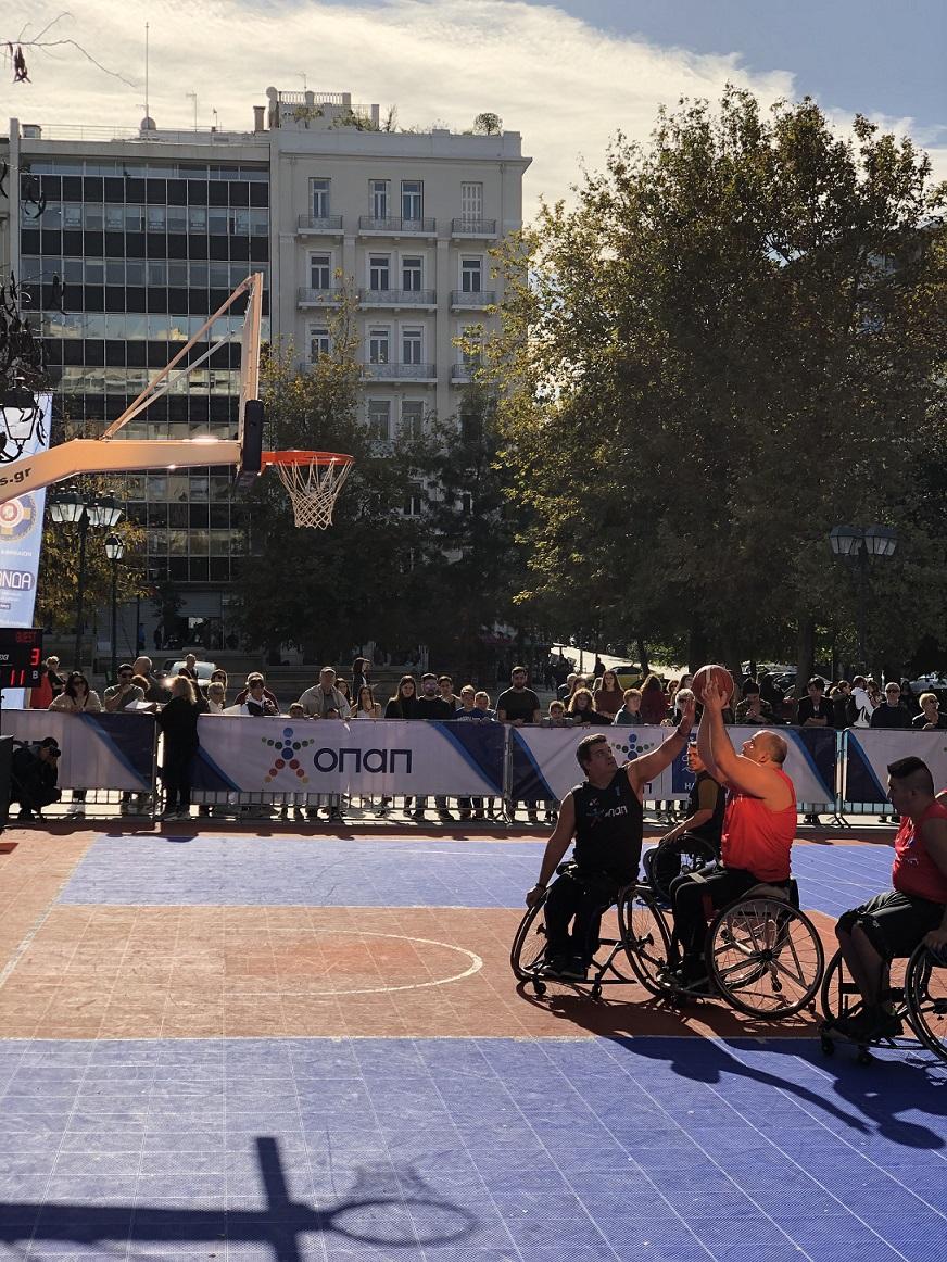 ΜΠΑΣΚΕΤ ΜΕ ΑΜΑΞΙΔΙΟ