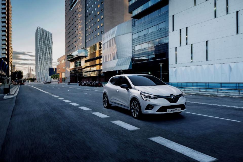 Παγκόσμια παρουσίαση των νέων Renault Clio E-TECH και Renault Captur E-TECH Plug-in στις Βρυξέλλες