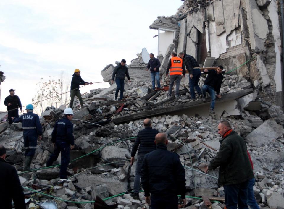 Αλβανία - Σεισμός: Τους 21 έφτασαν οι νεκροί (ΒΙΝΤΕΟ-ΦΩΤΟ)