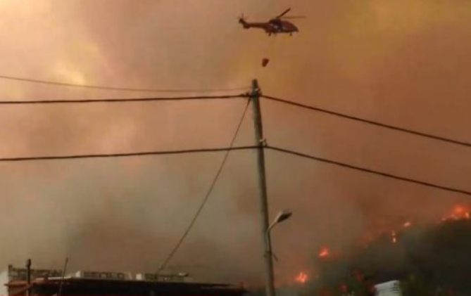 Νύχτα αγωνίας στην Λακωνία από δύο μεγάλα πύρινα μέτωπα