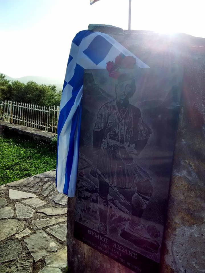 Αλβανοι τραμπούκοι βανδάλισαν μνημείο στο χωριό Κρανιά της Βορ, Ηπείρου