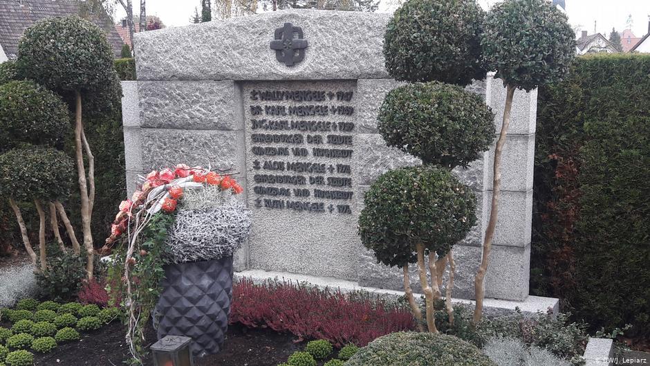 Γιόζεφ Μένγκελε: Η φρίκη ζει ακόμα στη μνήμη των θυμάτων του «Άγγελού του θανάτου»