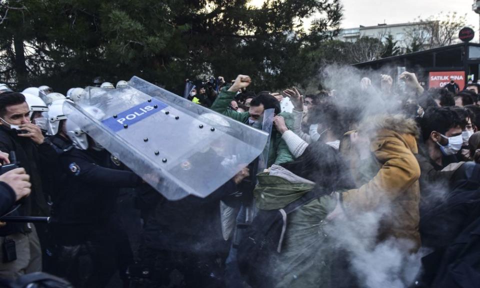 «Τρομοκράτες» βαφτίζει ο Ερντογάν τους φοιτητες που διαδηλώνουν στο πανεπιστήμιο του Βοσπόρου