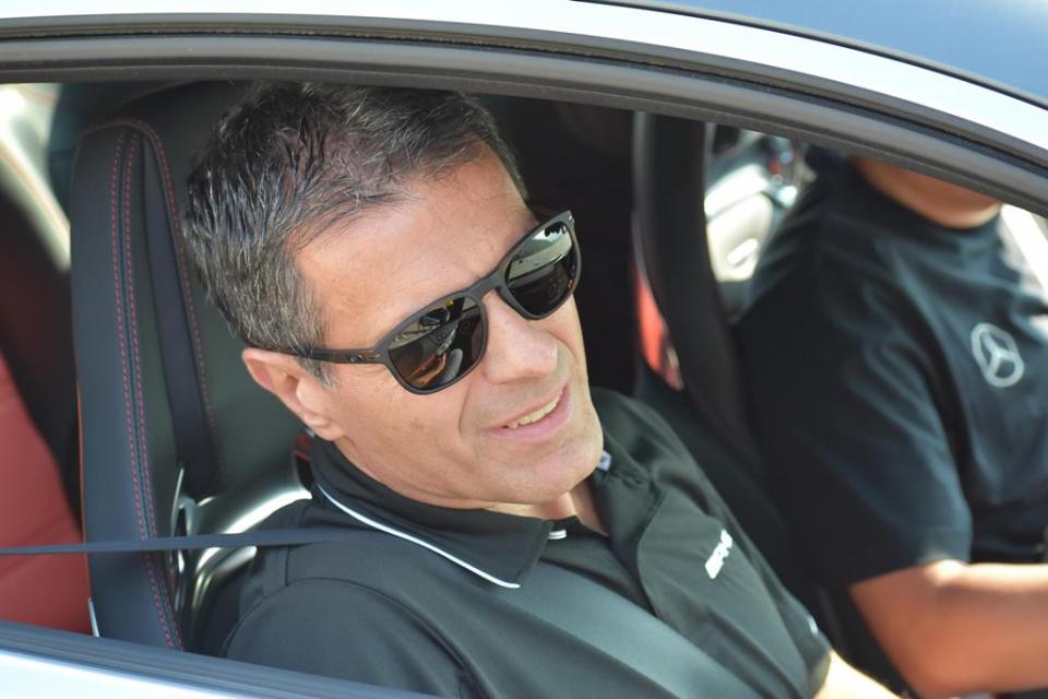 Ο Δημήτρης Ψυλλάκης στο «τιμόνι» της Mercedes -Benz στις ΗΠΑ