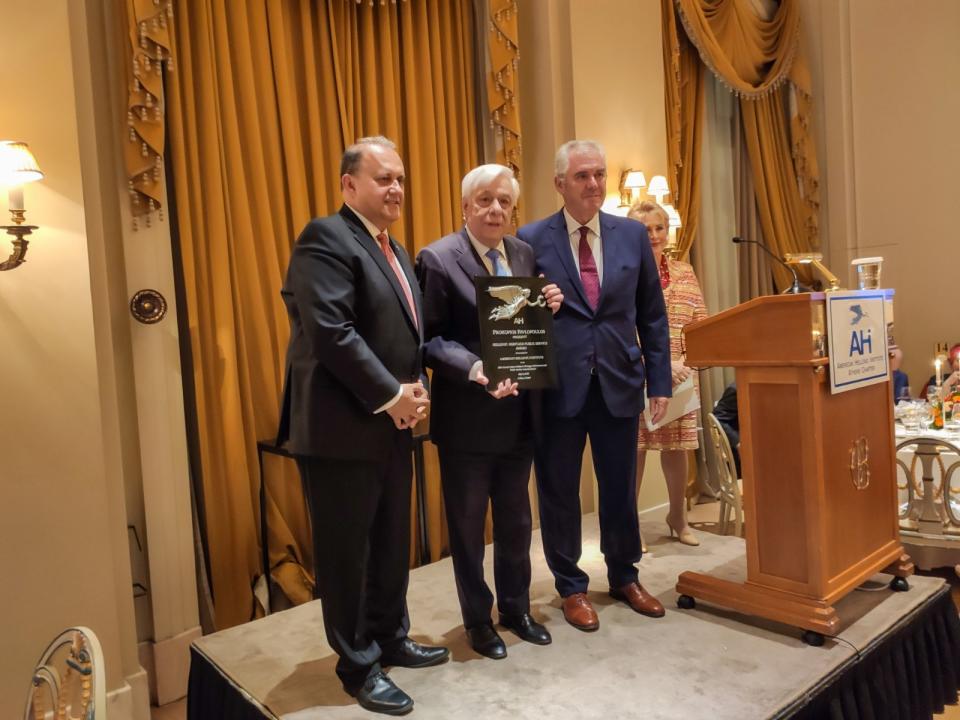Προκόπης Παυλόπουλος, κατά την βράβευσή του από το «American HellenicInstitute» με το «Hellenic Heritage Public Service Award»