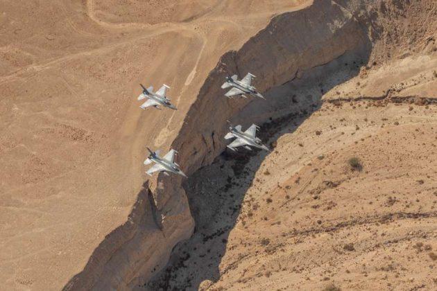 Εντυπωσιακές φωτογραφίες Ελληνικών F-16 σε άσκηση με Ισραηλινά και Ιταλικά F-35 (ΦΩΤΟ)