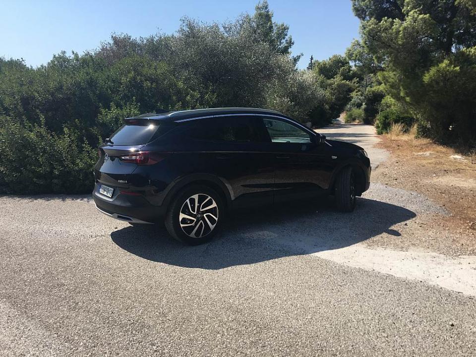 Opel Grandland X Ultimate 1.5 Diesel MT6 : Καλύπτει τις ανάγκες του σύγχρονου οικογενειάρχη