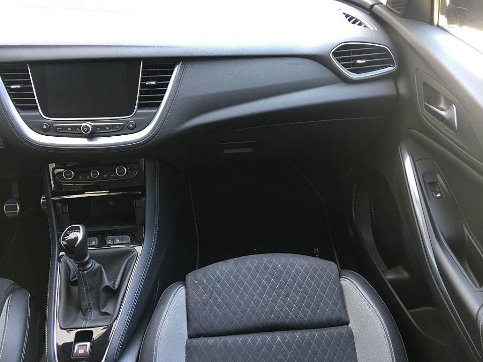 Opel Grandland X Ultimate 1.5 Diesel MT6 : Καλύπτει τις ανάγκες του σύγχρονου οικογενειάρχη