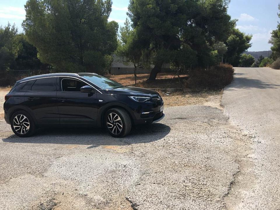 Opel Grandland X Ultimate 1.5 Diesel MT6 : Καλύπτει τις ανάγκες του σύγχρονου οικογενειάρχη