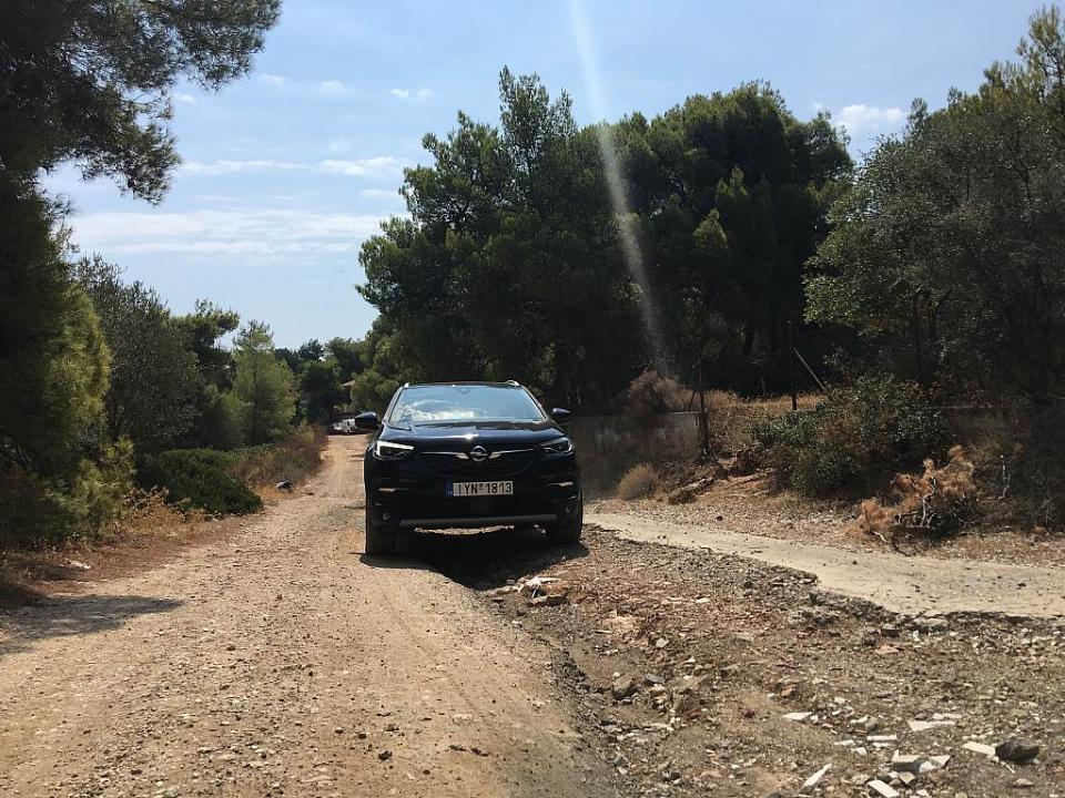 Opel Grandland X Ultimate 1.5 Diesel MT6 : Καλύπτει τις ανάγκες του σύγχρονου οικογενειάρχη