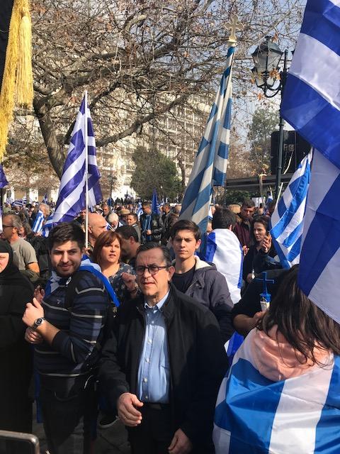 Ν. Νικολόπουλος: Σύμφωνος με τον Μίκη - Δημοψήφισμα για το Σκοπιανό μετά την «κάλπη» στο Σύνταγμα (ΦΩΤΟ)