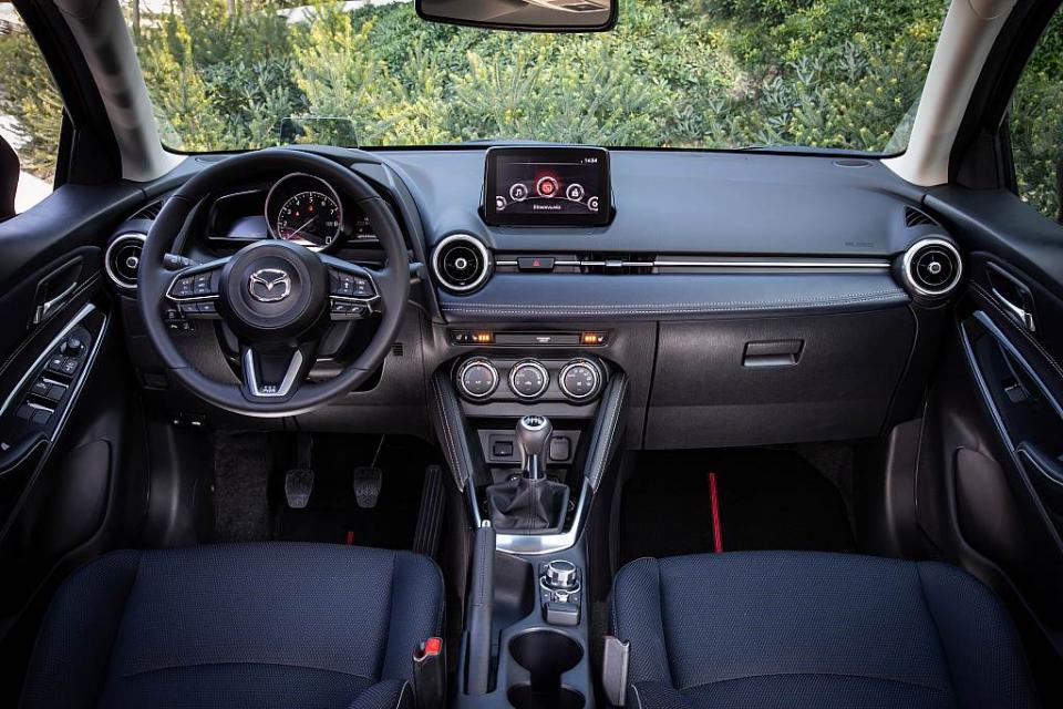 ΝΕΟ MAZDA 2