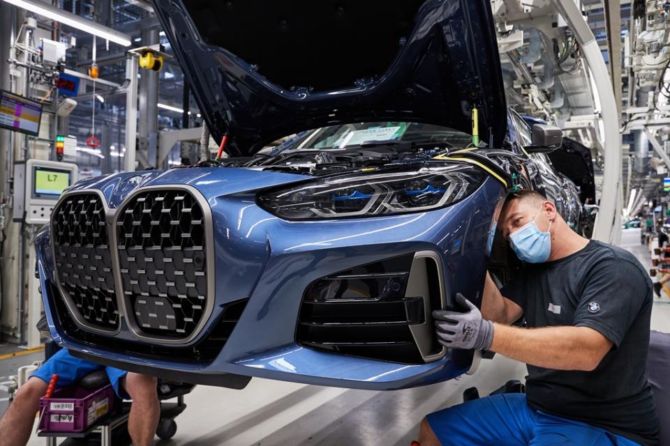 Ξεκίνησε η παραγωγή για τη νέα BMW Σειρά 4 Coupé - Τον Οκτώβριο το λανσάρισμα