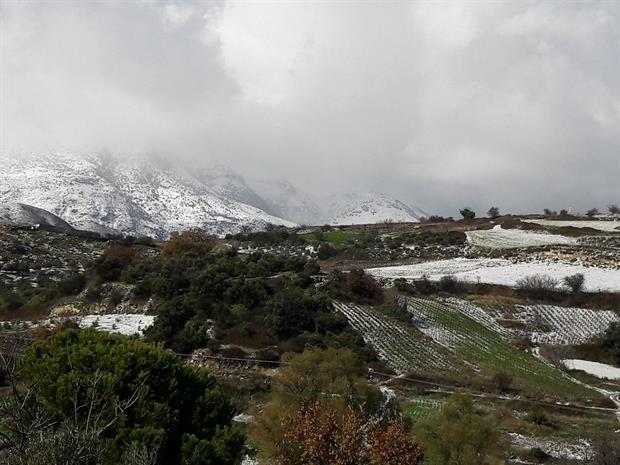 Καιρός: Στα λευκά ντύθηκε η Κρήτη-Πανέμορφες εικόνες (ΦΩΤΟ-ΒΙΝΤΕΟ)