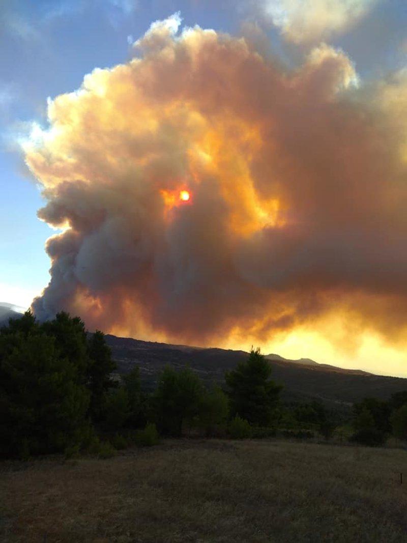 Φωτιά Εβοια