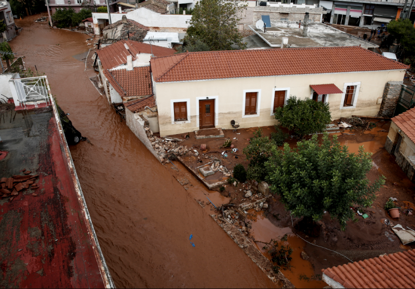 ΑΠΙΣΤΕΥΤΗ ΚΑΤΑΣΤΡΟΦΗ ΣΕ ΜΑΝΔΡΑ ΚΑΙ ΝΕΑ ΠΕΡΑΜΟ