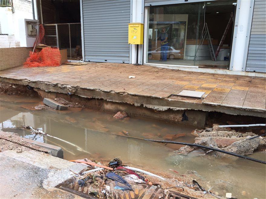 Εικόνες καταστροφής ξανά στην Μάνδρα... (ΦΩΤΟ+ΒΙΝΤΕΟ)