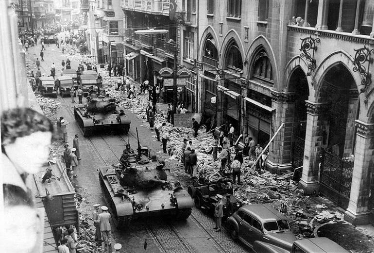 Τα Σεπτεμβριανά του 1955: Η τουρκική «Νύχτα των Κρυστάλλων» και το πογκρόμ κατά των Ελλήνων της Κωνσταντινούπολης