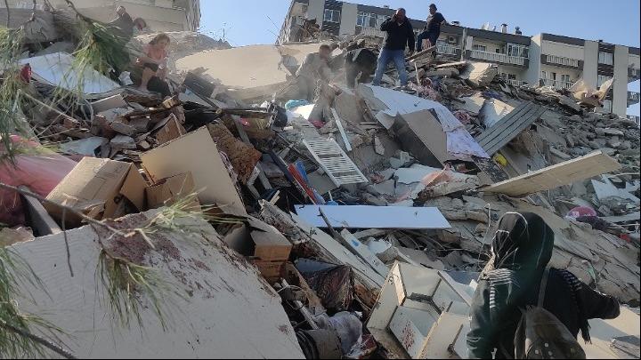 Σεισμός στη Σάμο- Μεγάλες καταστροφές και 4 νεκροί στην Σμύρνη - Εκατοντάδες οι τραυματίες
