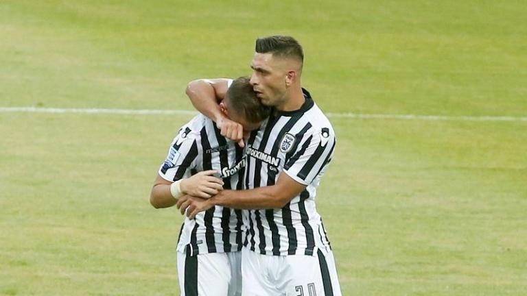 Νέα συμβόλαιο, με ρήτρες για Πέλκα και Κουλούρη