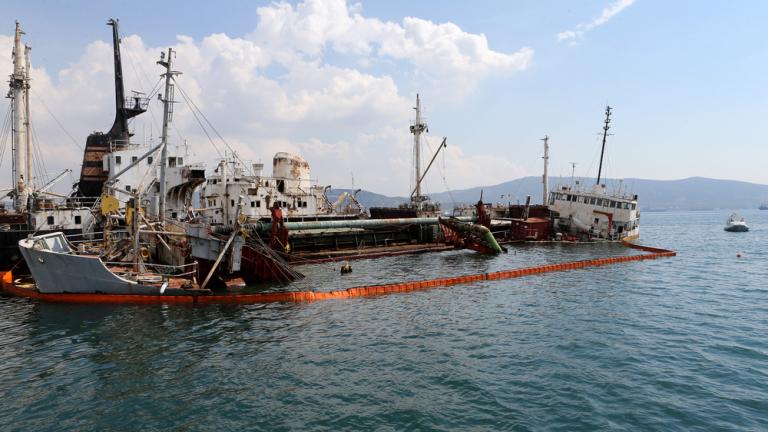 Οι νέοι κίνδυνοι για ρύπανση από τον "Ελέφαντα" που βούλιαξε στον Ασπρόπυργο (ΦΩΤΟ)