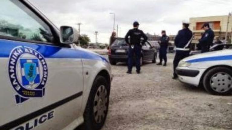 Αστυνομικοί έστησαν καρτέρι και λήστεψαν από έναν Σύρο στην Αττική Οδό 280.000 ευρώ!