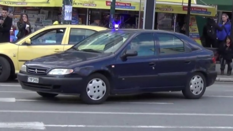 Απίστευτο! Ένοπλοι ακινητοποίησαν αυτοκίνητο της Ασφάλειας λήστεψαν τον αστυνομικό και το έκλεψαν!