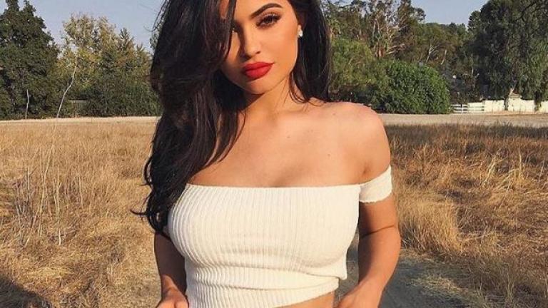 Kylie Jenner: Είναι έγκυος! Το επιβεβαίωσε ο πατέρας