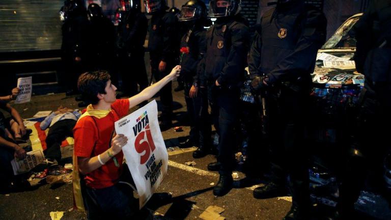 Καταλονία: Καζάνι που βράζει για το δημοψήφισμα - Έτοιμη να «απασφαλίσει» η αστυνομία (ΦΩΤΟ)