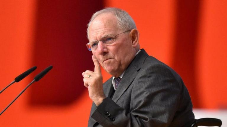 Ο Β.Σοίμπλε αποχωρεί από το υπουργείο Οικονομικών