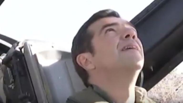 Πως «τρόλαρε» το ΚΚΕ την πτήση του Αλέξη Τσίπρα με F-16 