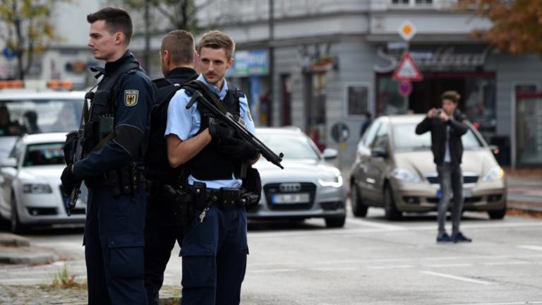 Τρόμος στο Μόναχο: Aνθρωποκυνηγητό για τον εντοπισμό του υπόπτου - Μια σύλληψη μέχρι τώρα (ΦΩΤΟ + ΒΙΝΤΕΟ)