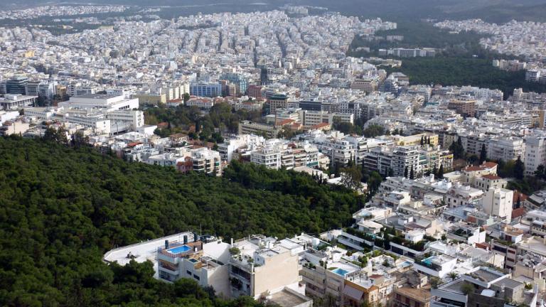 Η Εκκλησία μοιράζει σπίτια και καταστήματα