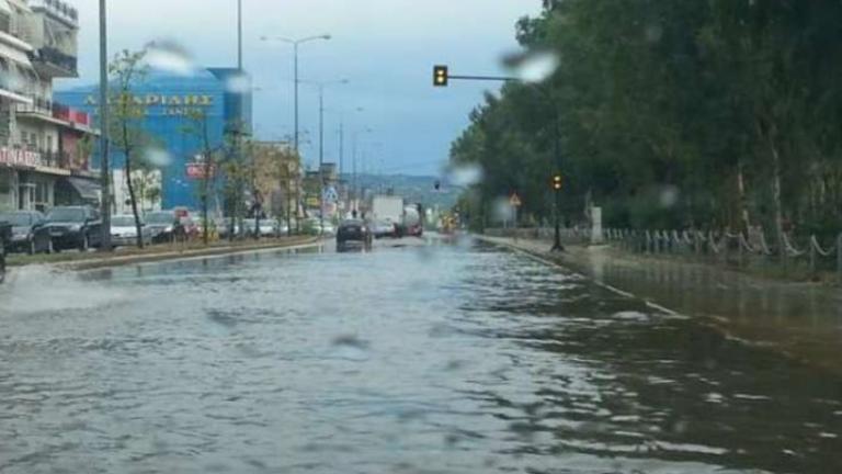 Έφτασε ο "Δαίδαλος" και στην Πάτρα, με ισχυρό μπουρίνι και πλημμύρες (ΦΩΤΟ-ΒΙΝΤΕΟ)