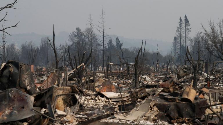 Τεράστια καταστροφή - τραγικός απολογισμός απολογισμός από τις γιγανταίες φωτιές που κατακαίνε την Καλιφόρνια