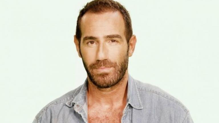 Μια νέα συνεργασία του Αντώνη Κανάκη (ΒΙΝΤΕΟ)