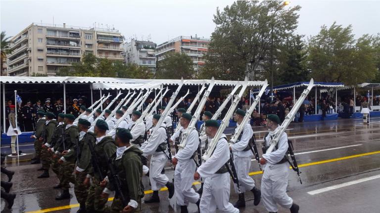 28η Οκτωβρίου: Εντυπωσίασαν οι Ειδικές Δυνάμεις στην παρέλαση της Θεσσαλονίκης