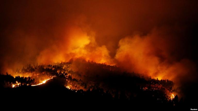 Περισσότερες από 500 πυρκαγιές στην Πορτογαλία- Δεκάδες οι νεκροί μέχρι στιγμής