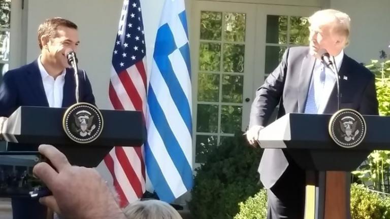 "Σήμερα οι ελληνοαμερικανικές σχέσεις βρίσκονται στο καλύτερο σημείο από ποτέ", τόνισε ο Αλέξης Τσίπρας-Τραμπ: "Στηρίζουμε την Ελλάδα στην ελάφρυνση χρέους και την ευχαριστούμε για την φιλοξενία των αμερικάνικων δυνάμεων στη βάση της Σούδας-Το "τάκλιν" του Πρωθυπουργού-Ολόκληρη η συνέντευξη (ΒΙΝΤΕΟ)