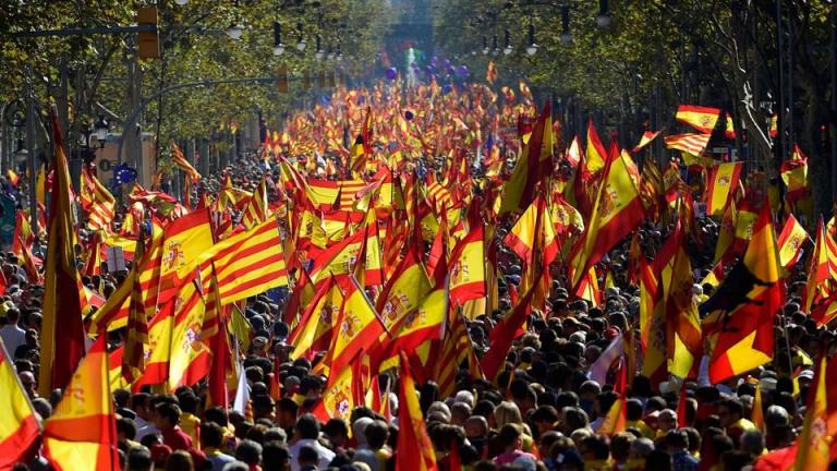 Ισπανία: Εβδομάδα αγωνίας στην Καταλονία για το τι θα ακολουθήσει
