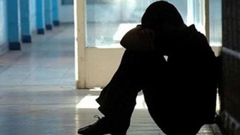 Καταγγελία - σοκ στην Πάτρα: Καθηγητής χαστούκισε μαθητή για να γίνει... άνδρας!