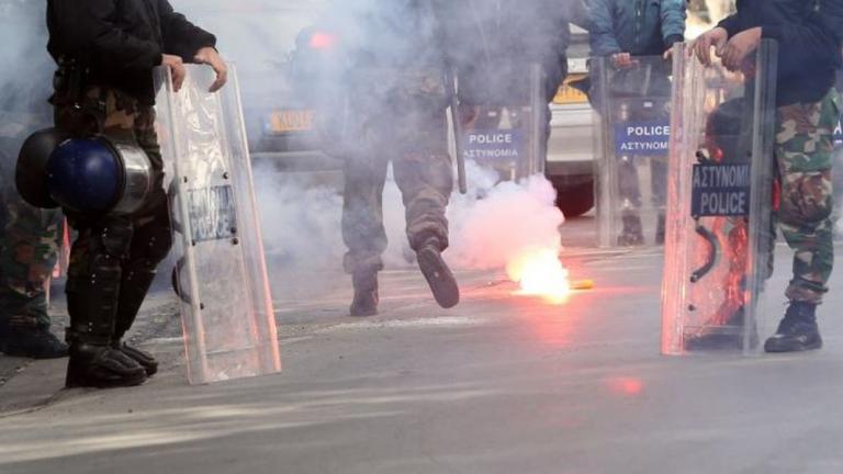 Πανικός σε Περισσό και Πευκάκια: Σοβαρά επεισόδια μεταξύ οπαδών της ΑΕΚ και της Μίλαν