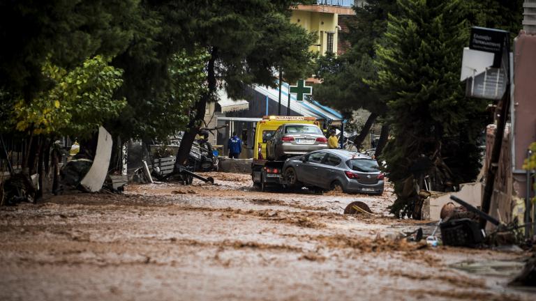 «Ευρυδίκη»: Η κακοκαιρία «σφυροκοπά» τη χώρα 