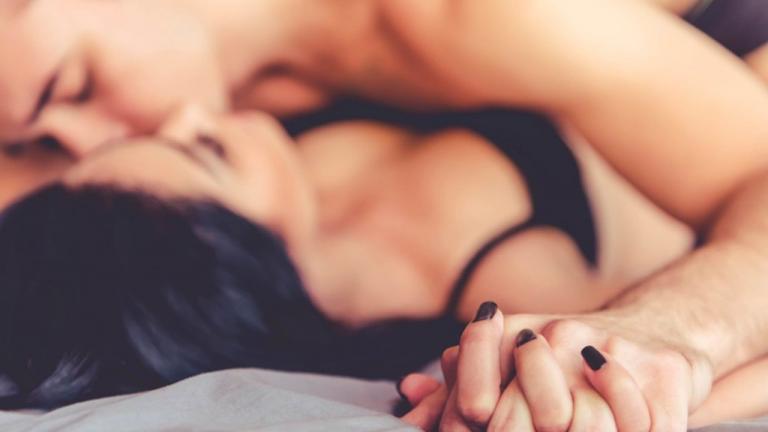 Μπορεί το σεξ να μας βοηθήσει στη μάχη κατά των θερμίδων