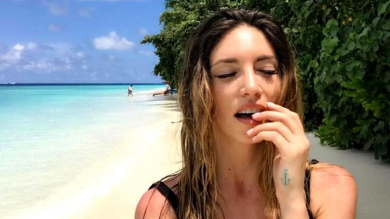 Αθηνά Οικονομάκου: Είναι απίστευτη! Σέξι πόζες στον 6ο μήνα της εγκυμοσύνης! (ΦΩΤΟ)