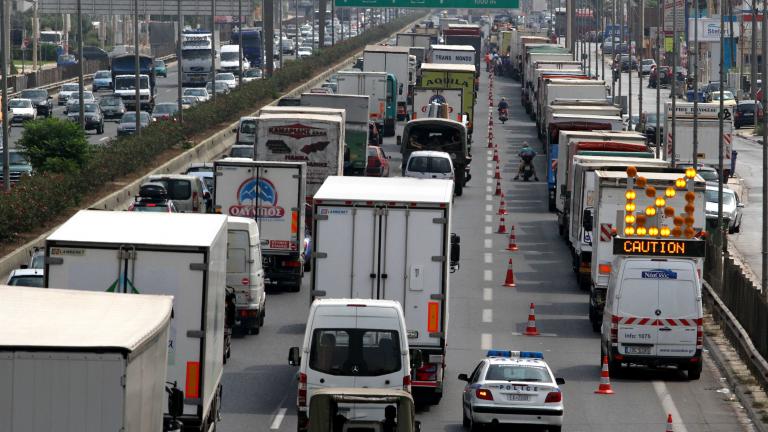 Βγάζουν τα φορτηγά από τις εθνικές όδούς και τους αυτοκινητοδρόμους