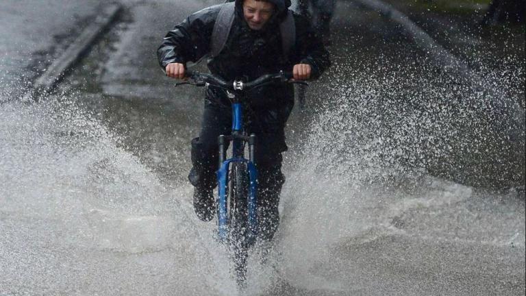 ΚΑΙΡΟΣ 11/11/2017: Βροχές και καταιγίδες