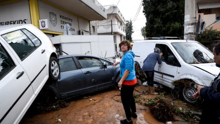 Οι οδηγίες της Τροχαίας στους οδηγούς για περιπτώσεις ακραίων καιρικών φαινομένων