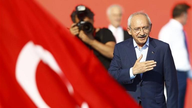 Ερντογάν: «Κόμμα προδοτών» η αξιωματική αντιπολίτευση!